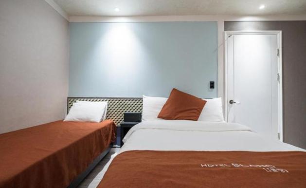 Ilsan Blanc Motel Kōyō Екстериор снимка