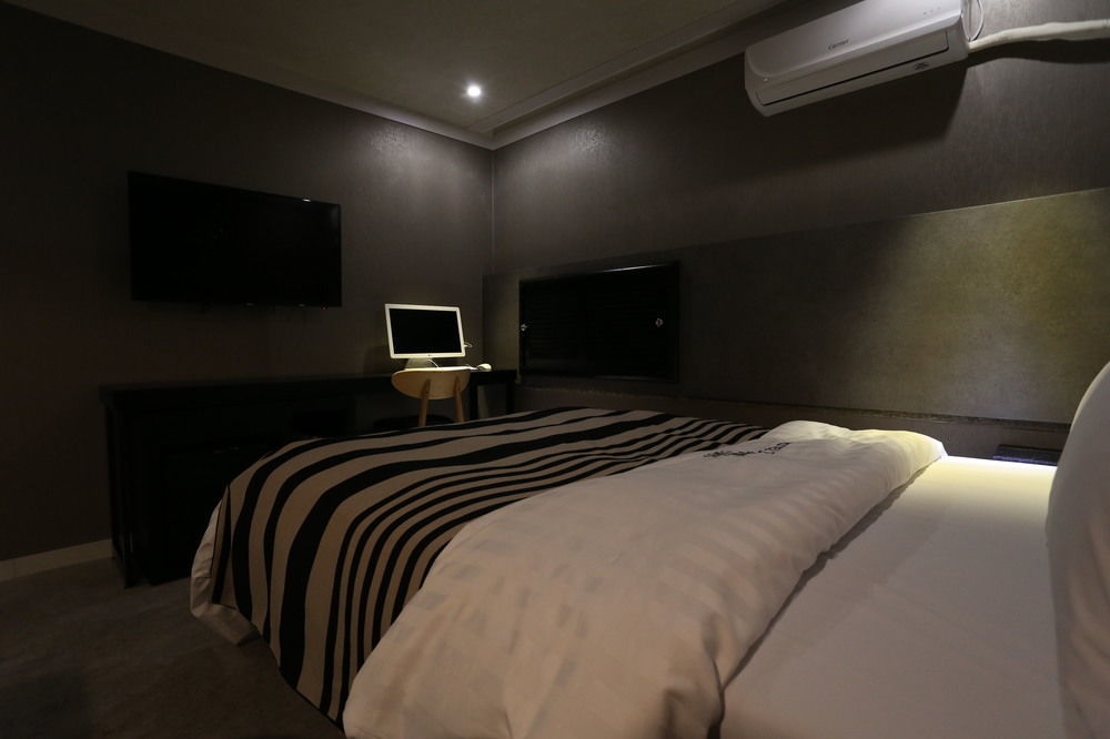 Ilsan Blanc Motel Kōyō Екстериор снимка