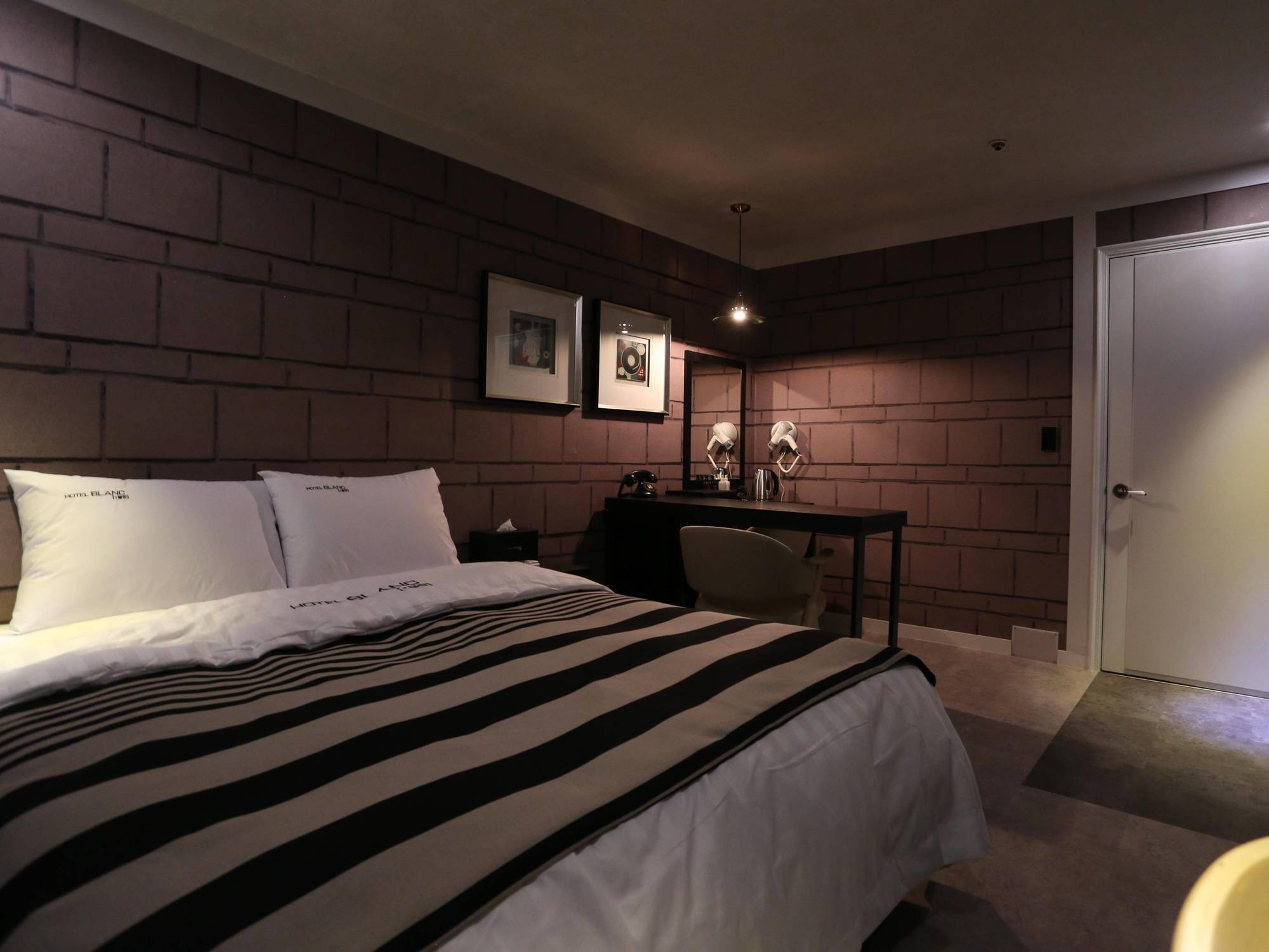 Ilsan Blanc Motel Kōyō Екстериор снимка