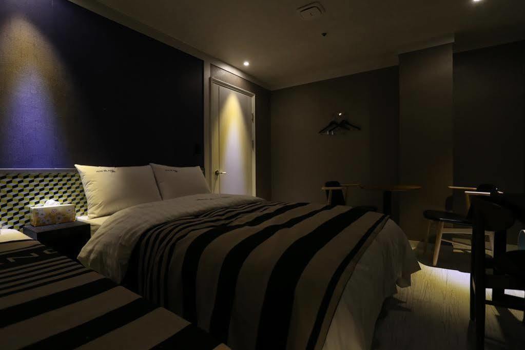 Ilsan Blanc Motel Kōyō Екстериор снимка